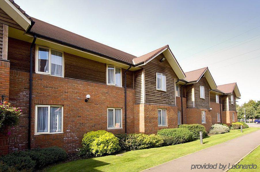 Premier Inn Tewkesbury Extérieur photo