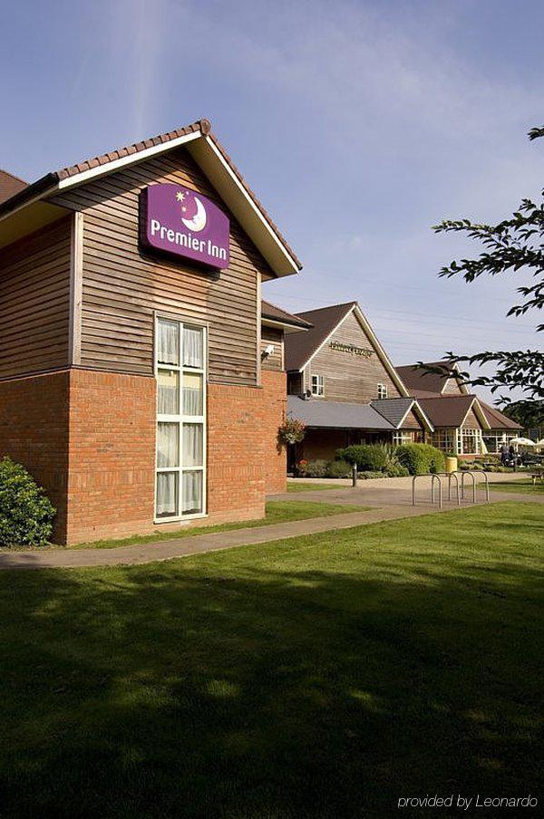 Premier Inn Tewkesbury Extérieur photo